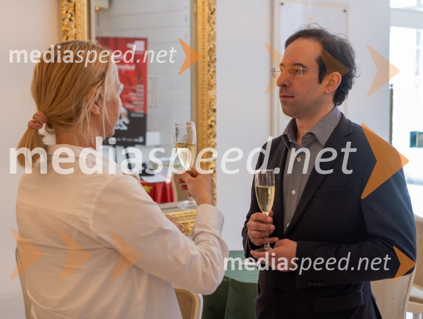  Simon Krečič, umetniški direktor Opere SNG MariborSNG Maribor predstavil repertoar sezone 2025/2026