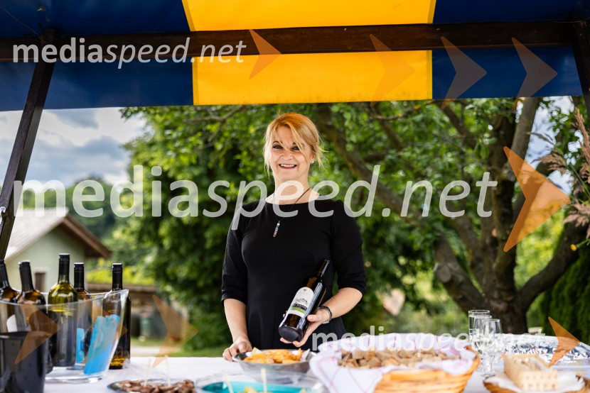 V Dupleku uspešno izpeljali prvi Dan odprtih kleti