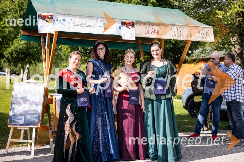  Anja Simonič, Vinska kraljica Občine Duplek;  Lea Vučko, ljutomerska vinska kraljica;  Kornelija Babič, Vinska kraljica Občine Starše;  Nina  Polanec, 28. Vinska kraljica Slovenije 2025V Dupleku uspešno izpeljali prvi Dan odprtih kleti