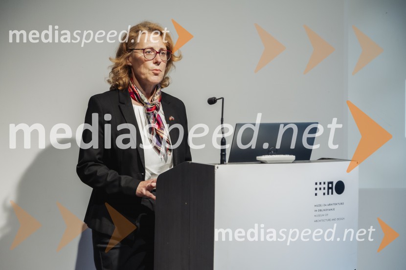  Nataša Pipan NahtigalPredstavitev Slovensko-norveškega poslovnega združenja