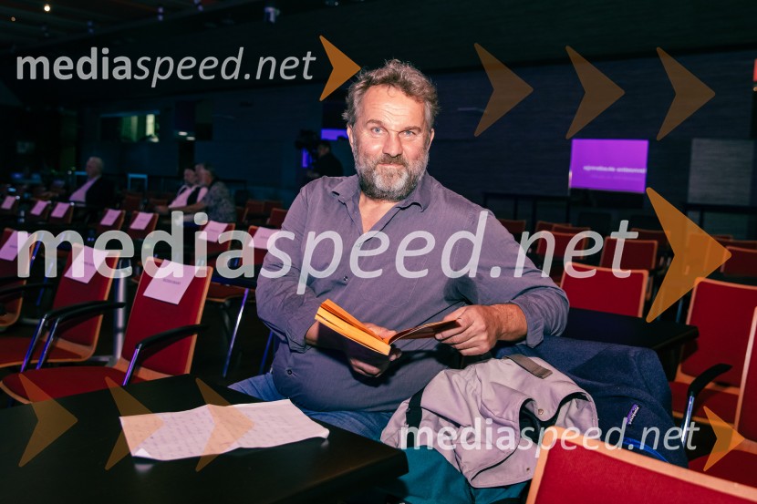  Lotos Vincenc Šparovec, igralec35 let javnega delovanja Kristjana Verbiča