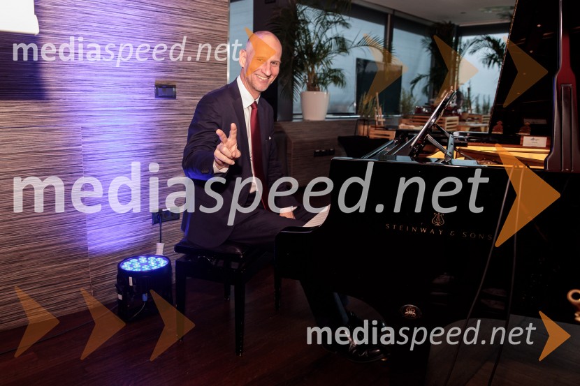 35 let javnega delovanja Kristjana Verbiča