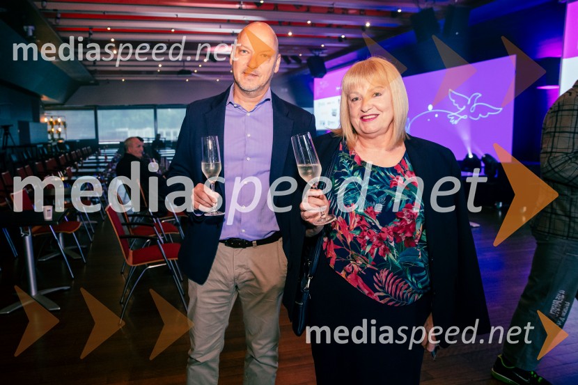  ... ;  Janja Žlogar Piano, dolgoletna Predsednica Sveta VZMD35 let javnega delovanja Kristjana Verbiča