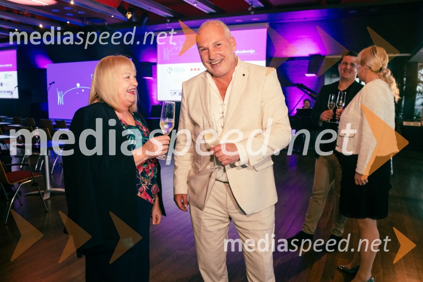  Janja Žlogar Piano, dolgoletna Predsednica Sveta VZMD; mag. Kristjan Verbič, ustanovitelj in bivši predsednik Vseslovenskega združenja malih deležnikov35 let javnega delovanja Kristjana Verbiča