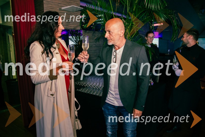  Tanja Zajc, urednica, vodja programskih projektov mentorica za nastopanje - RTV Slovenija;  Dominik Kozarič, glasbenik35 let javnega delovanja Kristjana Verbiča