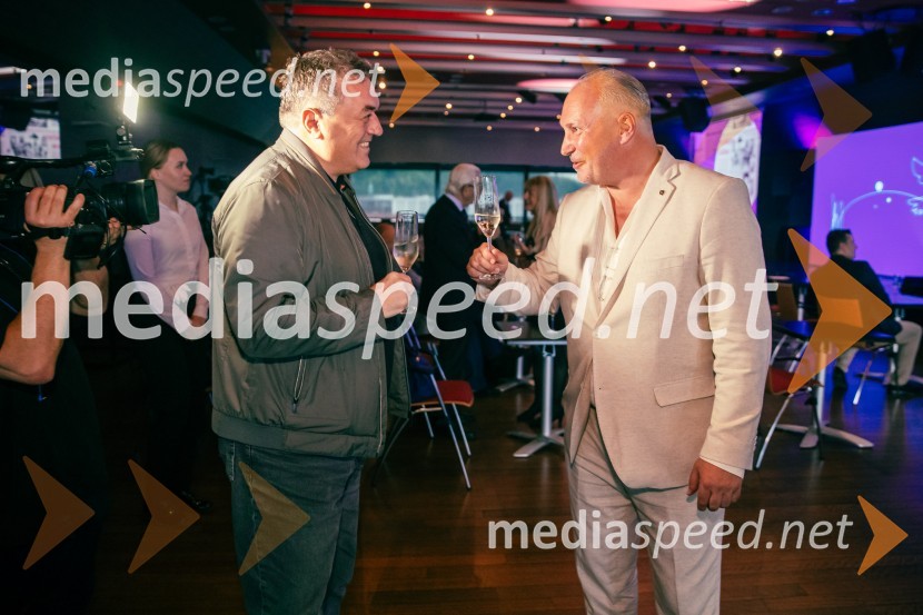  ... ; mag. Kristjan Verbič, ustanovitelj in bivši predsednik Vseslovenskega združenja malih deležnikov35 let javnega delovanja Kristjana Verbiča