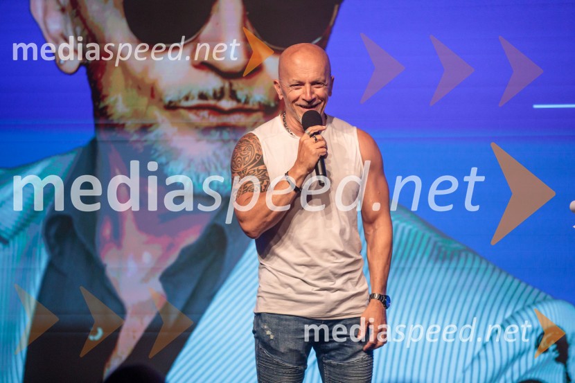  Dominik Kozarič, glasbenik35 let javnega delovanja Kristjana Verbiča