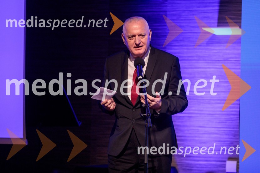  Peter Mlakar, filozof35 let javnega delovanja Kristjana Verbiča