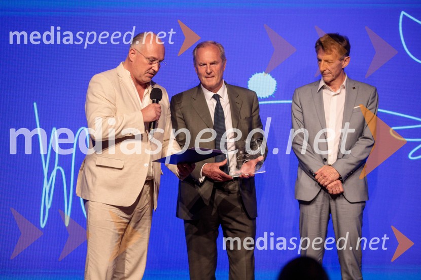 mag. Kristjan Verbič, ustanovitelj in bivši predsednik Vseslovenskega združenja malih deležnikov;  ... ;  ... 35 let javnega delovanja Kristjana Verbiča