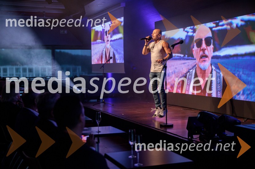  Dominik Kozarič, glasbenik35 let javnega delovanja Kristjana Verbiča