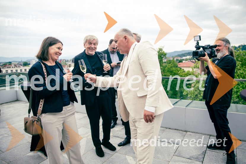  ... ; mag. Kristjan Verbič, ustanovitelj in bivši predsednik Vseslovenskega združenja malih deležnikov35 let javnega delovanja Kristjana Verbiča