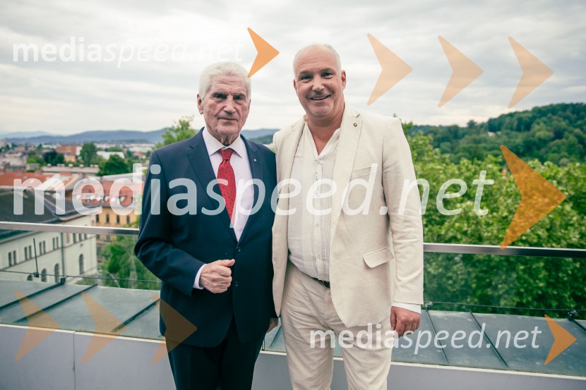 prof. dr. Ludvik Toplak,  predsednik Alma Mater Europaea, nekdanji rektor UM; mag. Kristjan Verbič, ustanovitelj in bivši predsednik Vseslovenskega združenja malih deležnikov35 let javnega delovanja Kristjana Verbiča