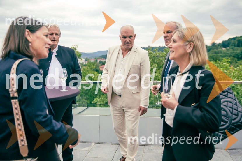  ... ; mag. Kristjan Verbič, ustanovitelj in bivši predsednik Vseslovenskega združenja malih deležnikov;  ... 35 let javnega delovanja Kristjana Verbiča