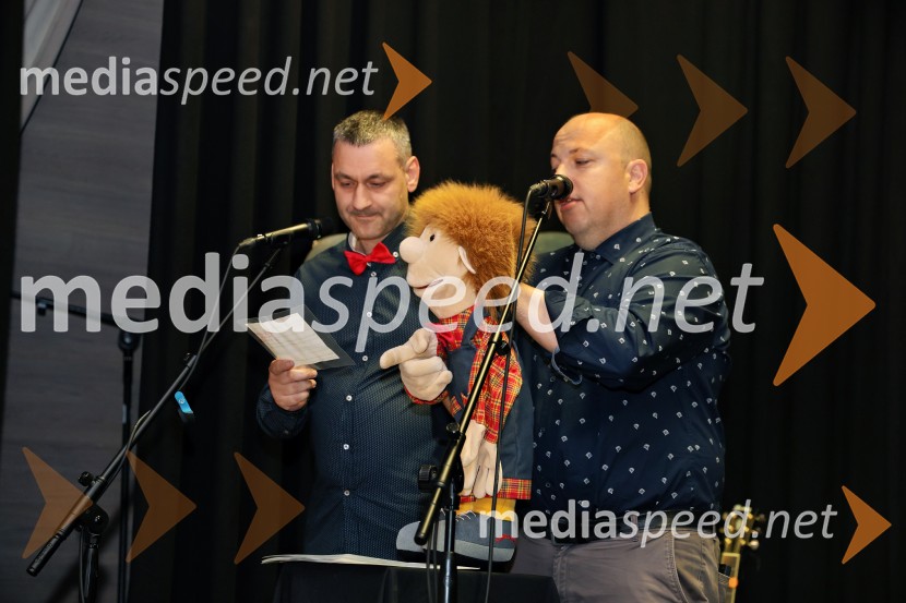  ... ;  Aleksander Onišak, lutkar in terapevtDobrodelni koncert Čudeži sveta