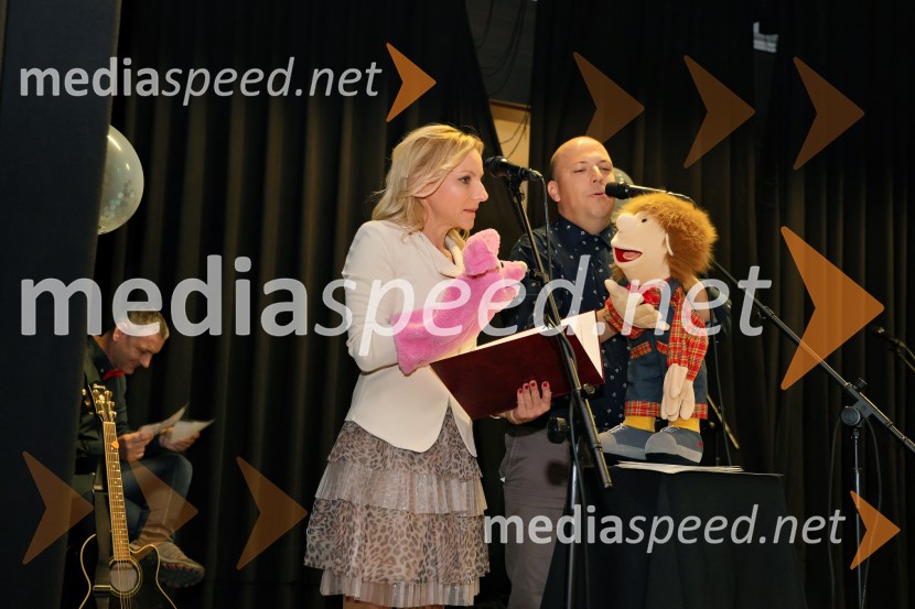  ... ;  Aleksander Onišak, lutkar in terapevtDobrodelni koncert Čudeži sveta