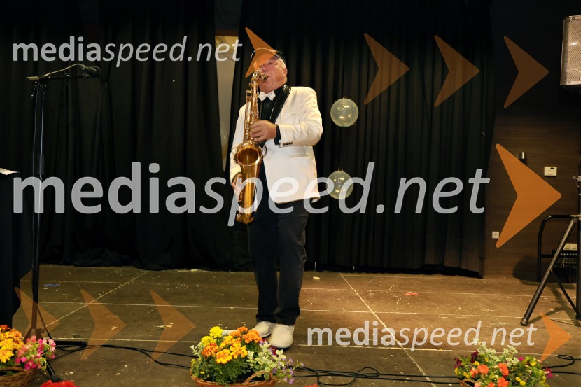  Oto Vrhovnik, glasbenikDobrodelni koncert Čudeži sveta