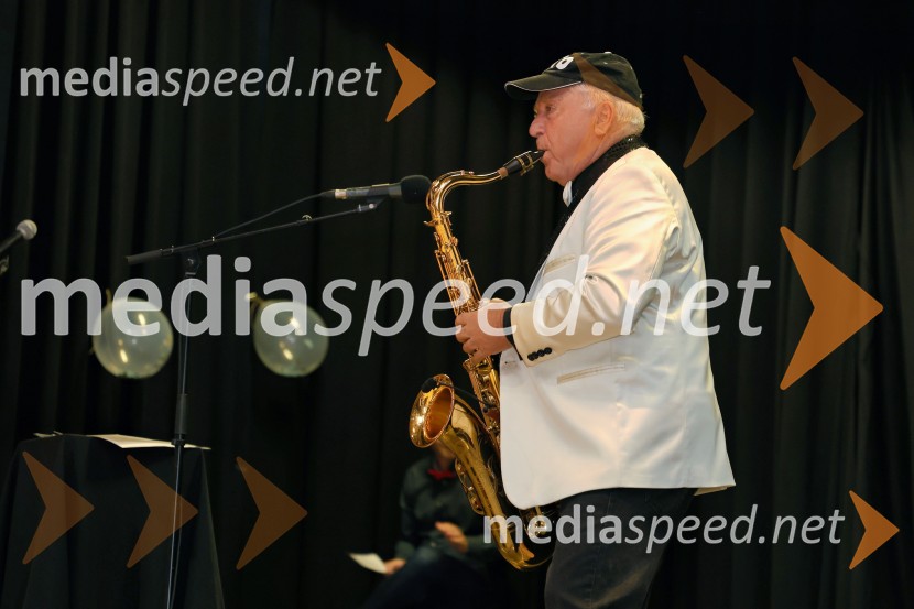  Oto Vrhovnik, glasbenikDobrodelni koncert Čudeži sveta