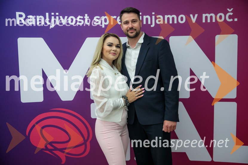  Teja Arlič, radijska voditeljica;  Tomi Gomilšek, podjetnik in glasbenik1. Slovenska MEN-TAL konferenca