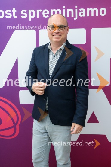  dr. Dan  Podjed, antropolog1. Slovenska MEN-TAL konferenca