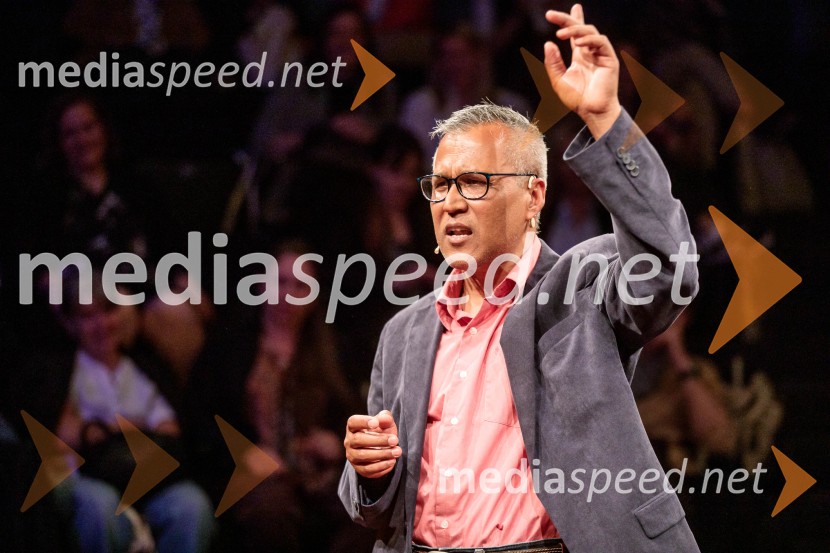 dr. Monishankar Singha, psiholog in bivši budistični menih1. Slovenska MEN-TAL konferenca