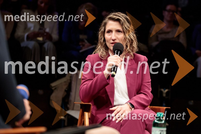  Julija Peklar, strokovnjakinja za izgorelost in psihološko odpornost zaposlenih1. Slovenska MEN-TAL konferenca