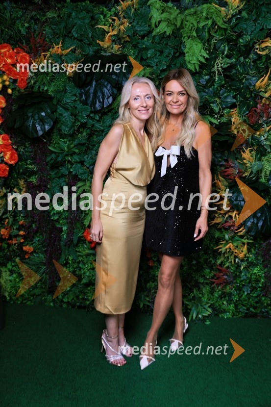  ... ;  Renata  Končić - Minea, pevkaHonor predstavil novo serijo pametnih telefonov v Zagrebu