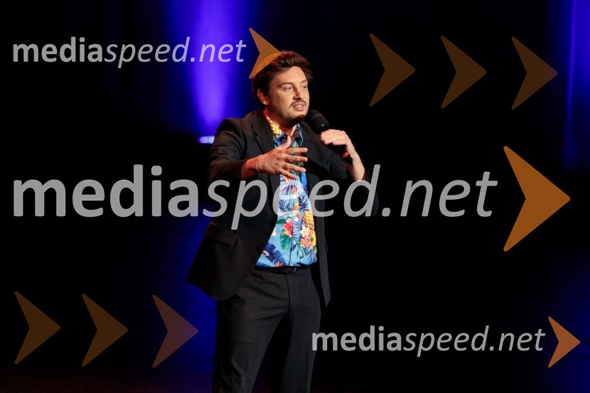  Tim Vodopivec, stand-up komikPrvi tradicionalni stand-up velešov