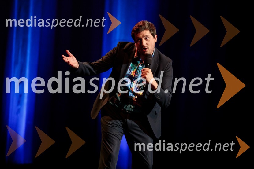  Tim Vodopivec, stand-up komikPrvi tradicionalni stand-up velešov