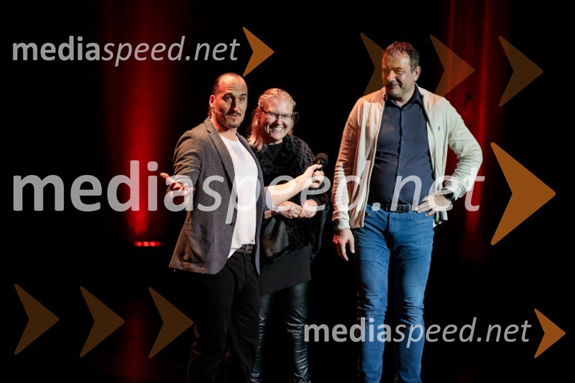  Vid  Valič, stand-up komik, voditelj;  ... ;  ... Prvi tradicionalni stand-up velešov