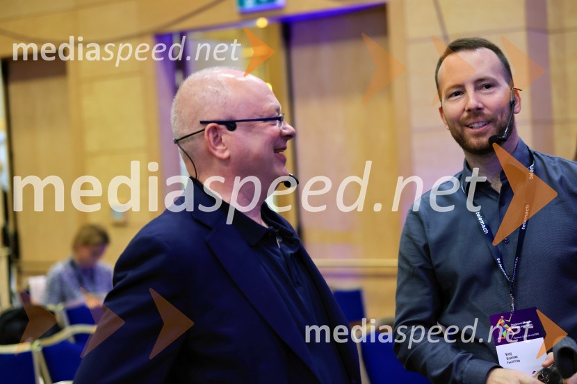 prof. dr. Dejan Verčič,  profesor in vodja Centra za marketing in odnose z javnostmi na Fakulteti za družbene vede v Ljubljani, ter partner in direktor za znanje, Herman & partnerji d.o.o.;  Enej Gradišek, FaciliTribe27. SKOJ, prvi dan konference