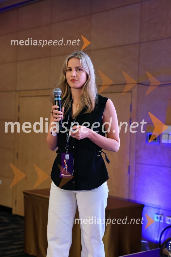  Tjaša Mušič, Kliping27. SKOJ, prvi dan konference