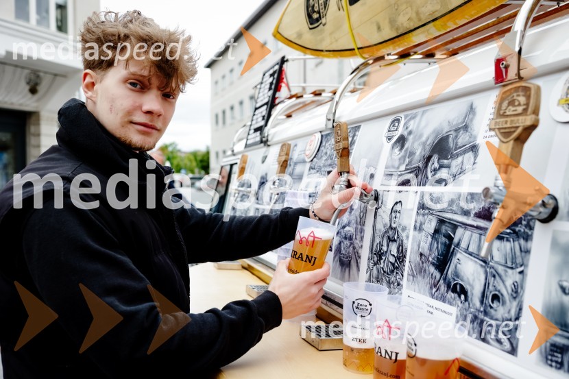 Kr' tavelik petek je!, otvoritev Prešernega poletja v Kranju