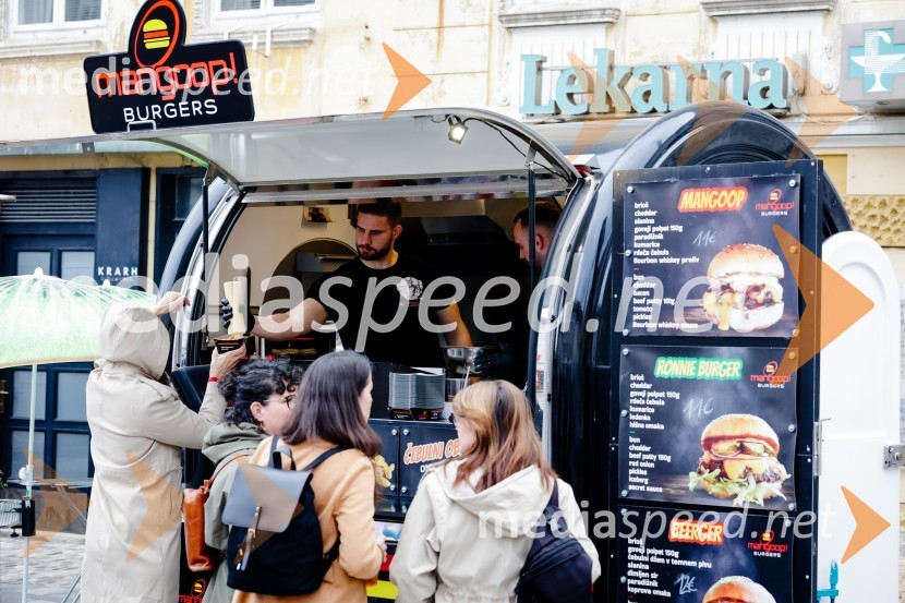 Kr' tavelik petek je!, otvoritev Prešernega poletja v Kranju