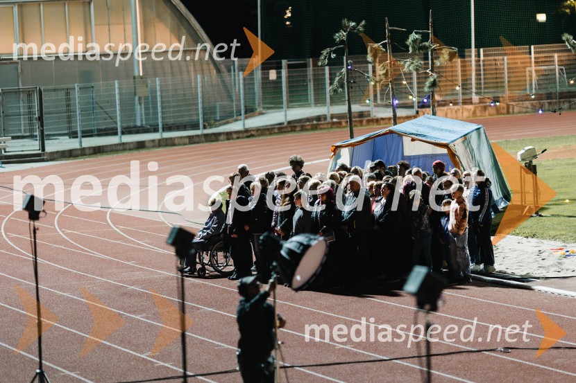 1976, premiera gledališkega projekta v okviru GO! 2025