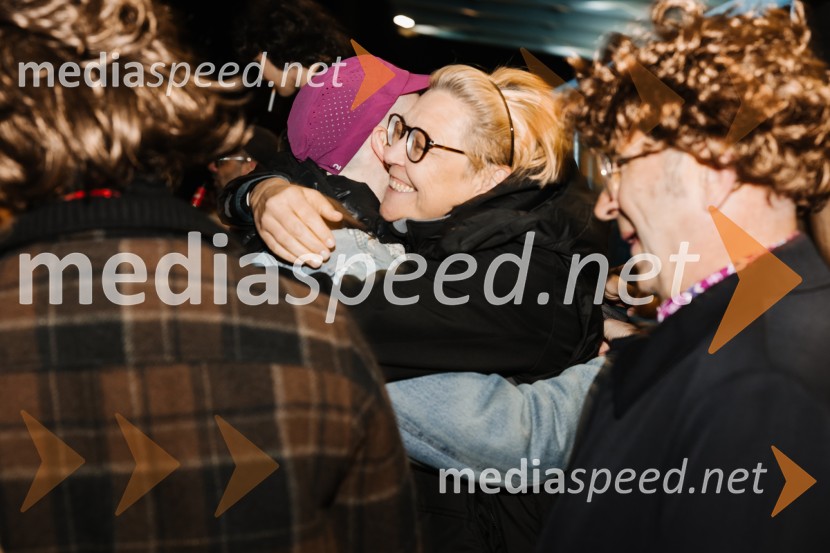 1976, premiera gledališkega projekta v okviru GO! 2025