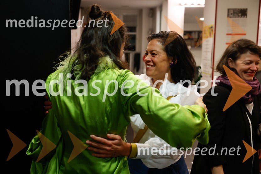  Inga Remeta, direktorica, Slovensko mladinsko gledališče55. člen, premiera drame v Slovenskem mladinskem gledališču