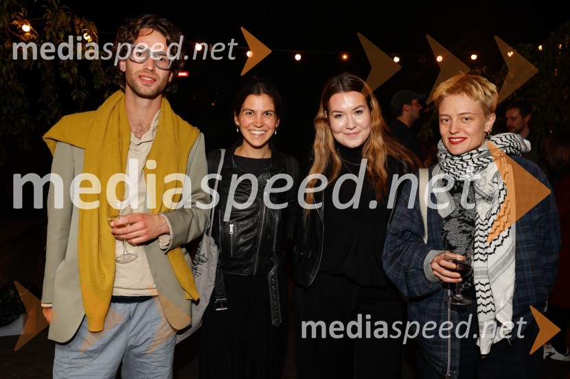  Ivan Loboda, režiser;  ... ;  Luna Pentek , dramaturginja;  Kaja Petrovič, igralka55. člen, premiera drame v Slovenskem mladinskem gledališču