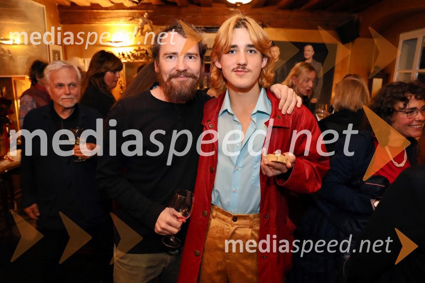  Samo Kutin, glasbenik;  Voranc Mandić, igralecHannah Arendt (Ne)človeško stanje, premiera, Mini teater