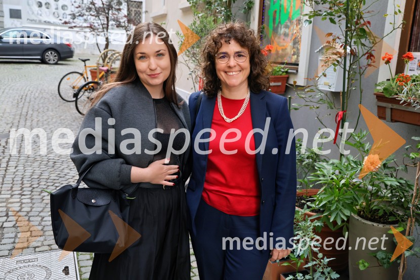  Nika Korenjak, igralka; dr. Alix Landgrebe, direktorica, Goethe-Institut v LjubljaniHannah Arendt (Ne)človeško stanje, premiera, Mini teater