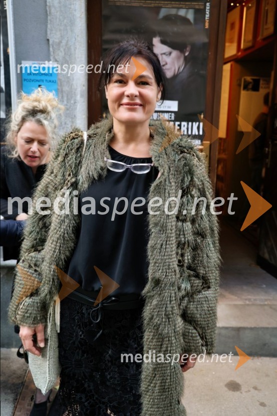  Pia Zemljič, igralkaHannah Arendt (Ne)človeško stanje, premiera, Mini teater