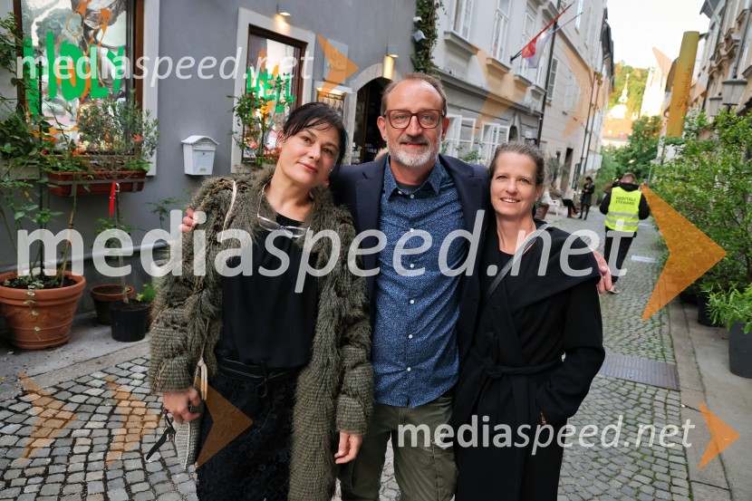  Pia Zemljič, igralka;  Blaž Valič, igralec;  ... Hannah Arendt (Ne)človeško stanje, premiera, Mini teater