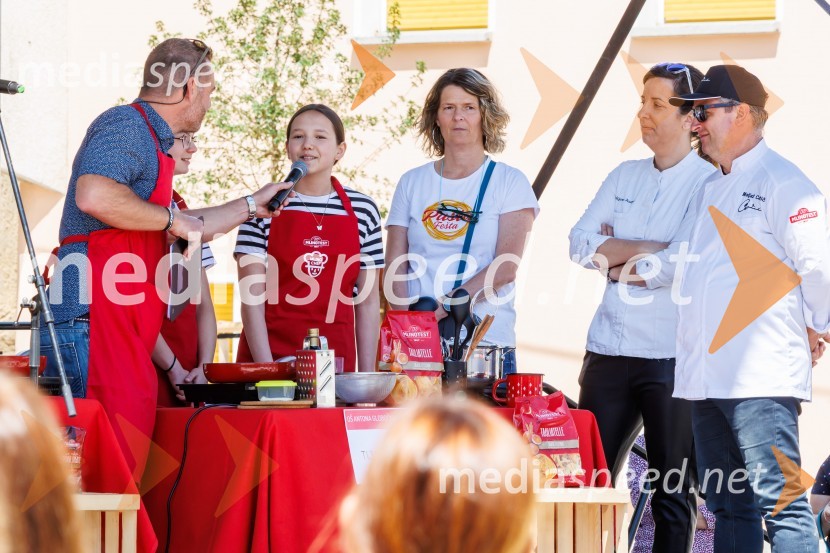  Iztok Gustinčič, radijski voditelj, glasbenik;  ... ;  ... Pašta Fešta 2025 - največji festival testenin