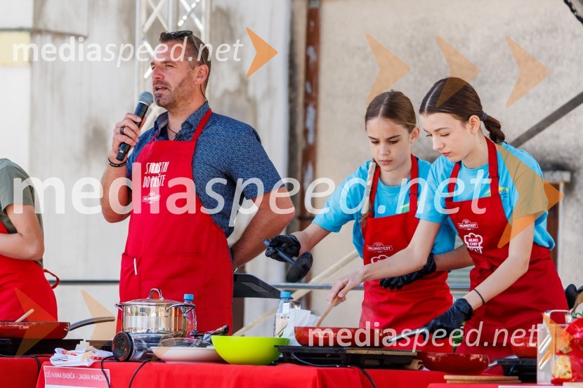  Iztok Gustinčič, radijski voditelj, glasbenik;  ... ;  ... Pašta Fešta 2025 - največji festival testenin