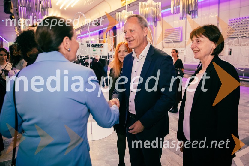 mag. Breda Pečovnik, direktorica kongresno komercialne dejavnosti Cankarjev dom;  ... ;  ... Pastoral v izvedbi Malandain Ballet Biarritz, Cankarjev dom