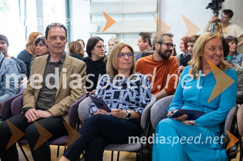  ... ; mag. Petra Novak, v. d. predsednice uprave Mladinska knjiga; dr. Alenka Kepic Mohar, glavna urednica Mladinske knjige in direktorica Cankarjeve založbeRazglasitev prejemnikov Levstikovih nagrad Mladinske knjige, novinarska konferenca