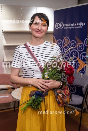  Maja Kastelic, ilustratorkaRazglasitev prejemnikov Levstikovih nagrad Mladinske knjige, novinarska konferenca