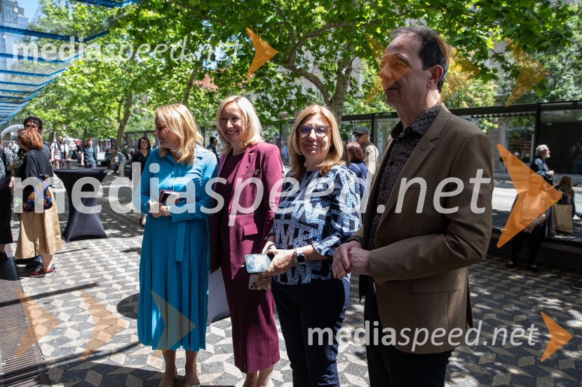 dr. Alenka Kepic Mohar, glavna urednica Mladinske knjige in direktorica Cankarjeve založbe;  ... ; mag. Petra Novak, v. d. predsednice uprave Mladinska knjiga;  ... Razglasitev prejemnikov Levstikovih nagrad Mladinske knjige, novinarska konferenca