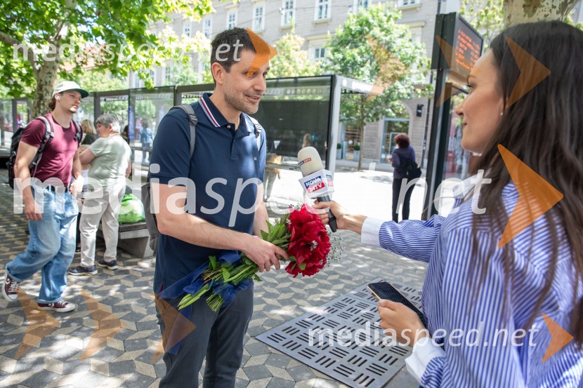 Žiga Kosec, urednik revije Cicido, Mladinska knjiga;  ... Razglasitev prejemnikov Levstikovih nagrad Mladinske knjige, novinarska konferenca