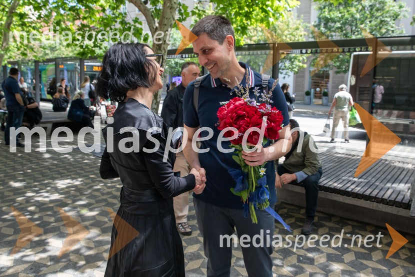  ... ;  Žiga Kosec, urednik revije Cicido, Mladinska knjigaRazglasitev prejemnikov Levstikovih nagrad Mladinske knjige, novinarska konferenca