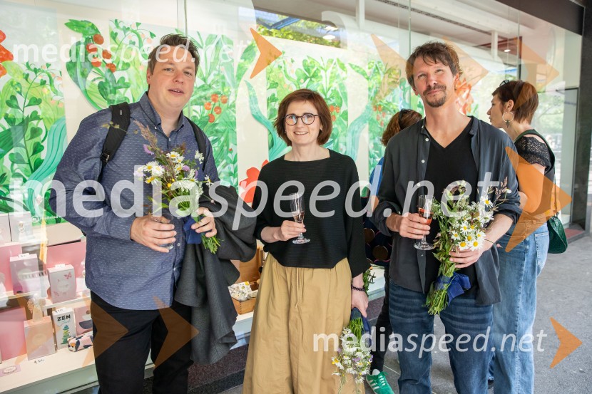 dr. Ambrož Kvartič, etnolog in folklorist, Oddelek za etnologijo in kulturno antropologijo, Filozofska fakulteta Univerze v Ljubljani;  ... ;  ... Razglasitev prejemnikov Levstikovih nagrad Mladinske knjige, novinarska konferenca